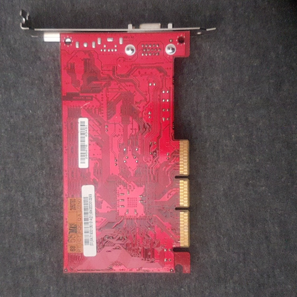 Graphic card - Picture 2 of 3